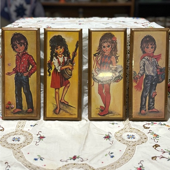 Vintage Big Eyed Children Wall Art Set of 4 - Picture 1 of 13